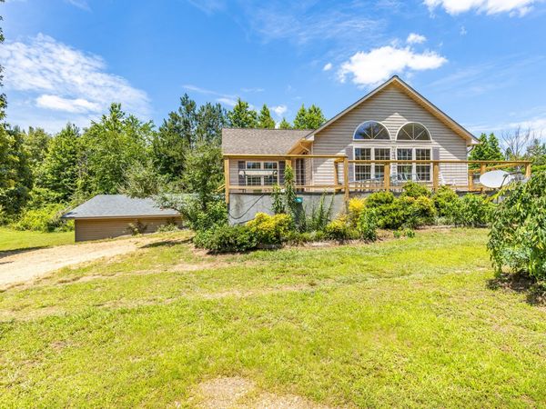 424 Charles McClearen Rd , Hohenwald, TN 38462