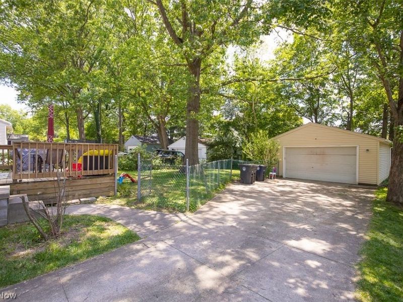 1724 Wiltshire Road, Akron, OH 44313 Photo 31