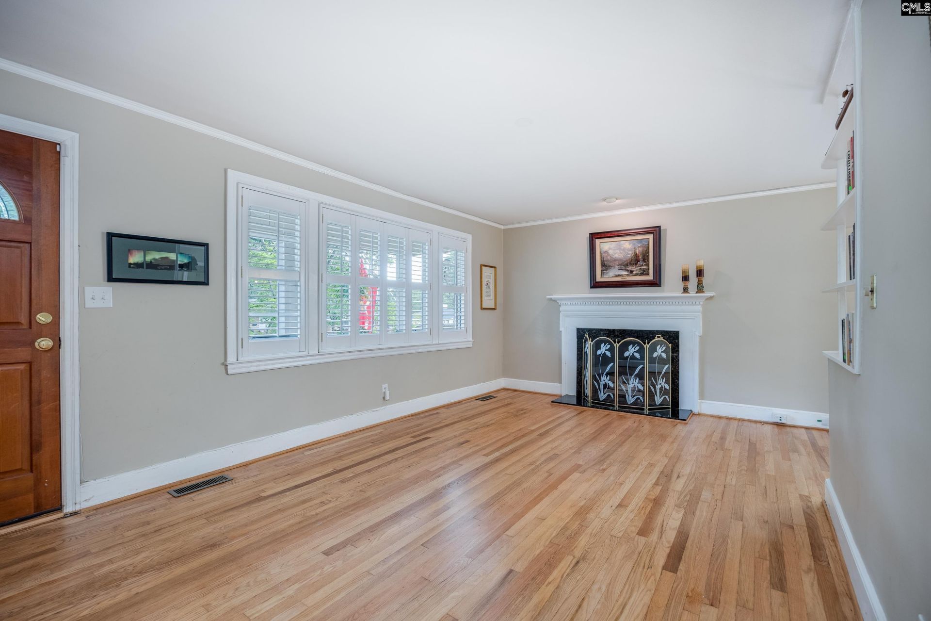 1035 Elm Avenue  Photo 13