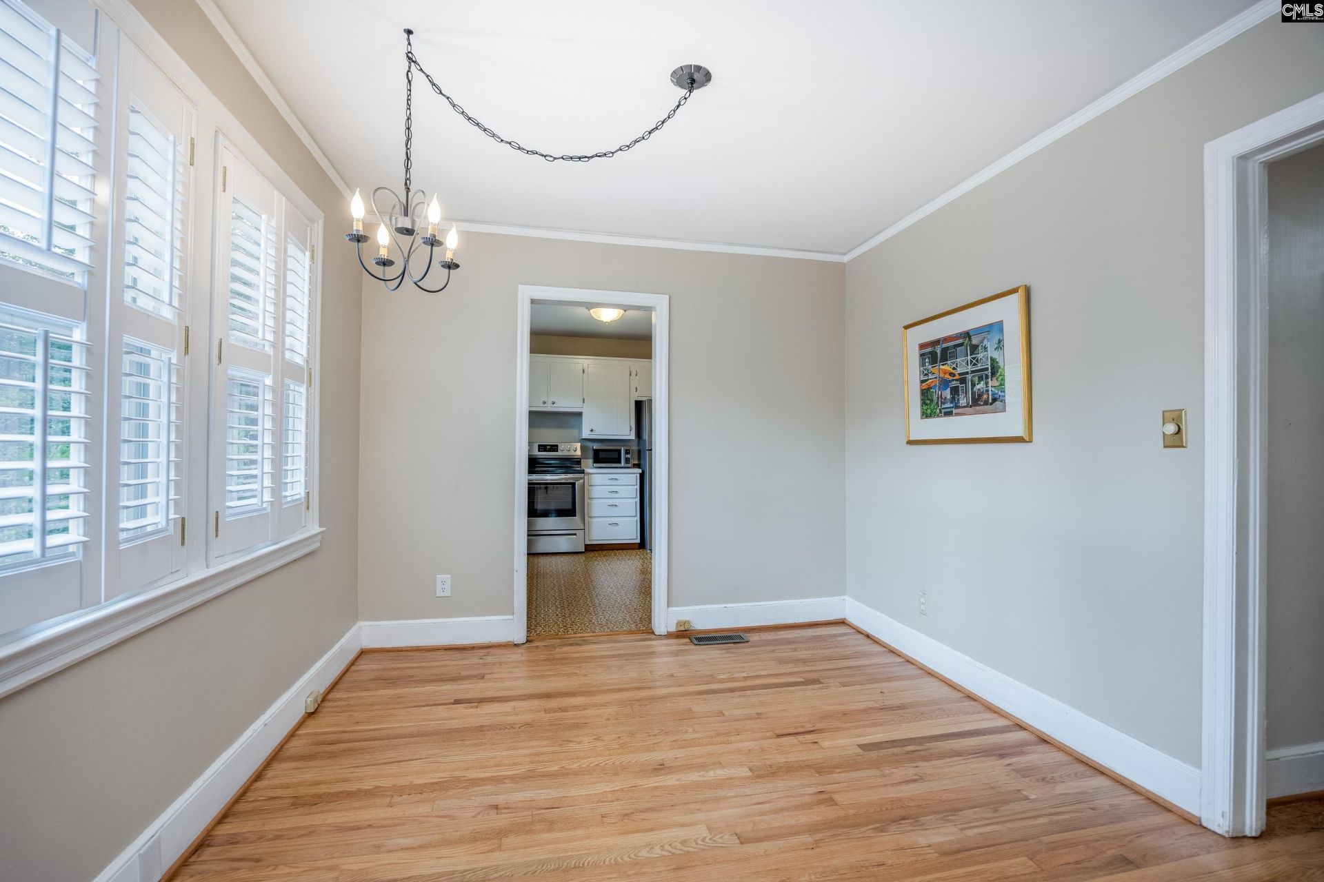 1035 Elm Avenue  Photo 16