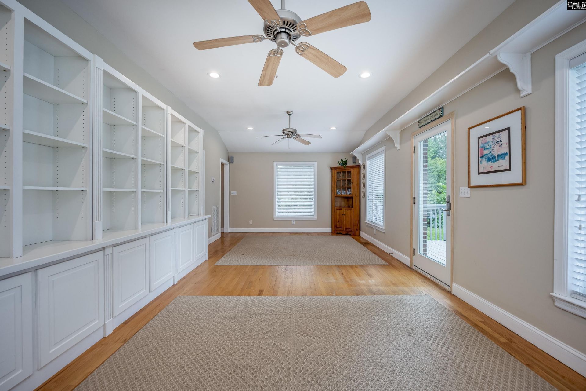 1035 Elm Avenue  Photo 28