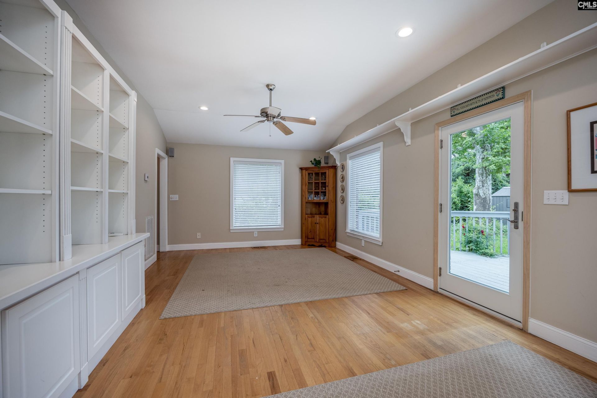 1035 Elm Avenue  Photo 30