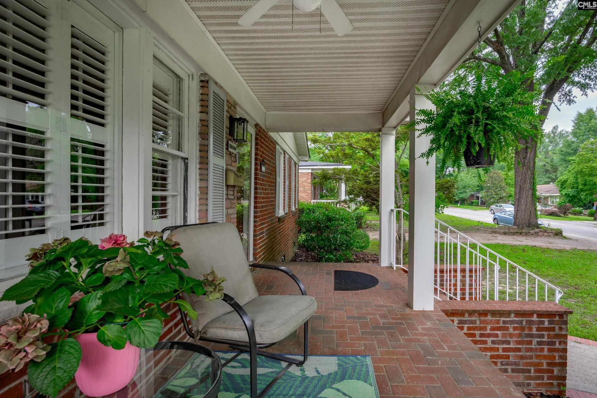 1035 Elm Avenue  Photo 7