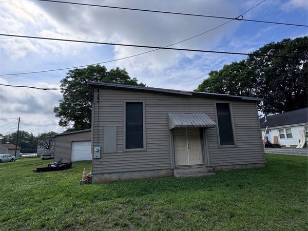 206 9th Street , Belmont, NC 28012