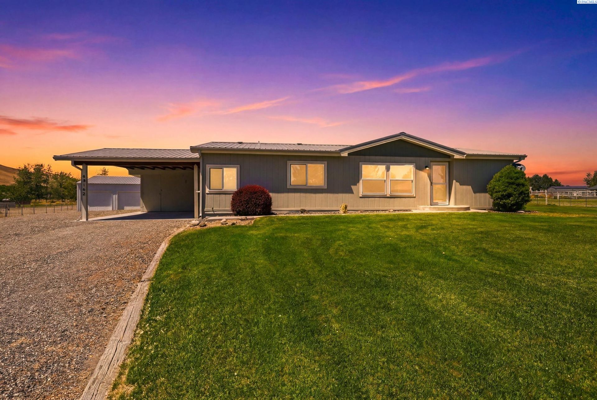 48142 E Mayo Loop, Benton City, WA 99320 Main Photo