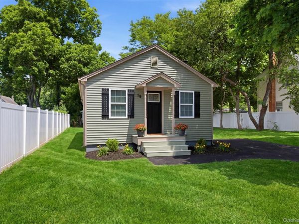 19 Lacrosse Road , Mastic Beach, NY 11951