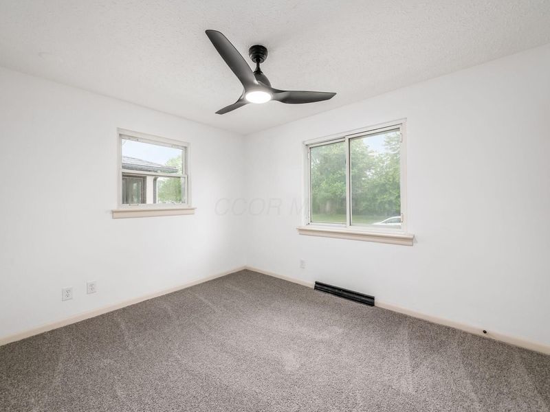 4277 Beechgrove Drive , Grove City, OH 43123 Photo 32