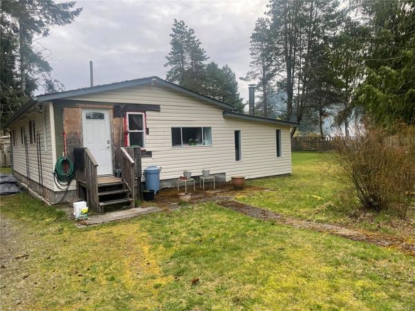 247 Huson Rd , Qualicum Beach, BC V9K 2A2