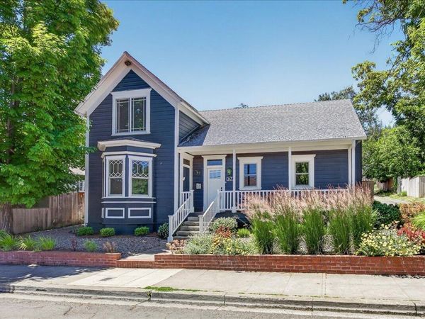 117 High Street, Ashland, OR 97520
