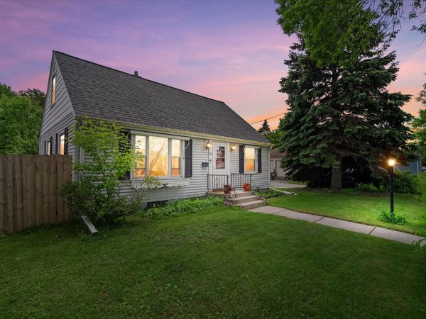 1313 S 20th St, Sheboygan, WI 53081