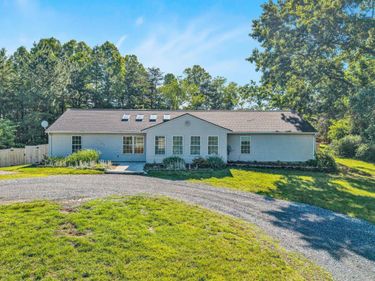 1145 Solanus Drive, Bedford, VA 24523