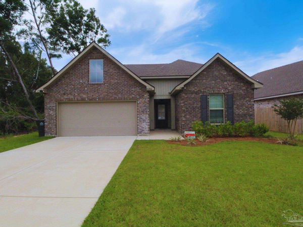 8480 Beech Tree Rd, Pensacola, FL 32526