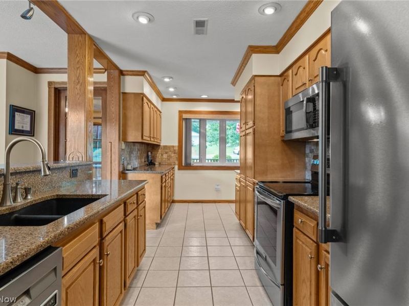 5766 Drenta Circle SW, Navarre, OH 44662 Photo 17