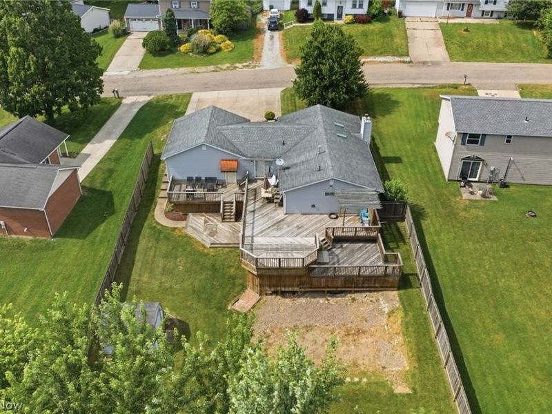 5766 Drenta Circle SW, Navarre, OH 44662 Photo 4