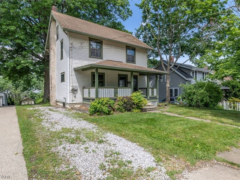 126 Fairview Avenue, Wadsworth, OH 44281 Photo 2
