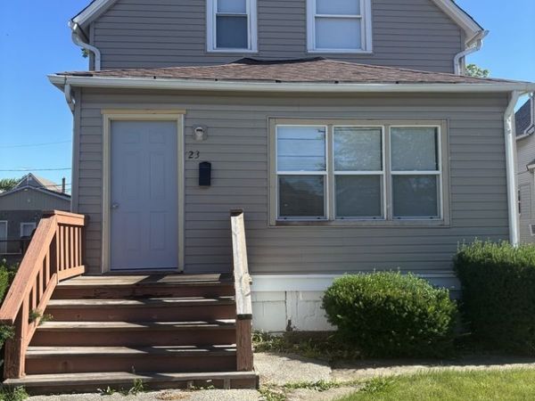 23 W Main Street , Chicago Heights, IL 60411