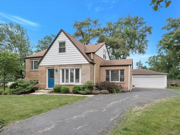 589 Inverness Road , Lisle, IL 60532