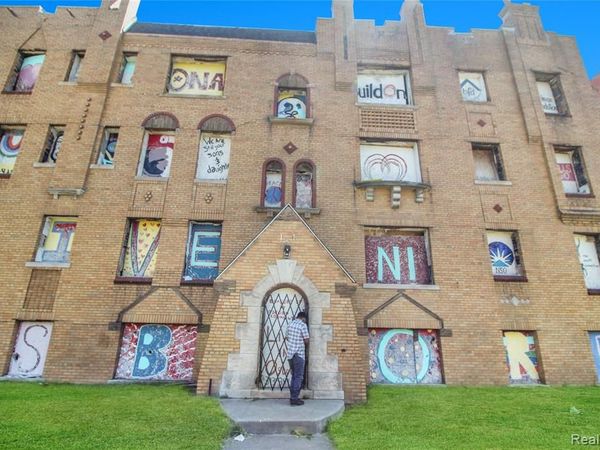 18036 SCHOENHERR Street , Detroit, MI 48205