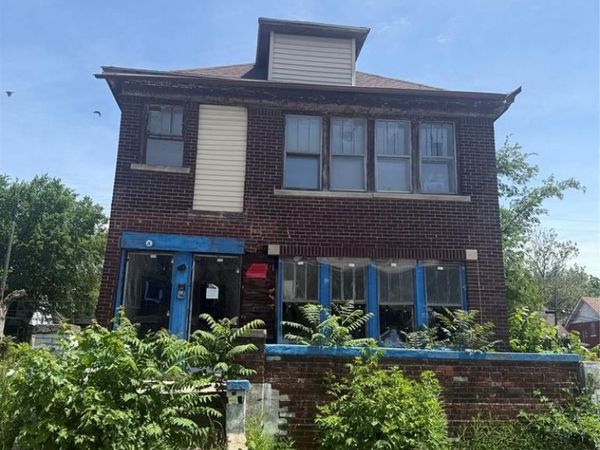 926 Navahoe Street , Detroit, MI 48215
