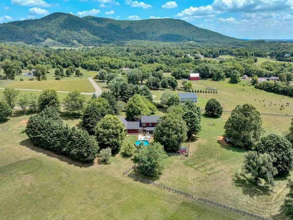 335 DAYTONA DR, Hardy, VA 24101