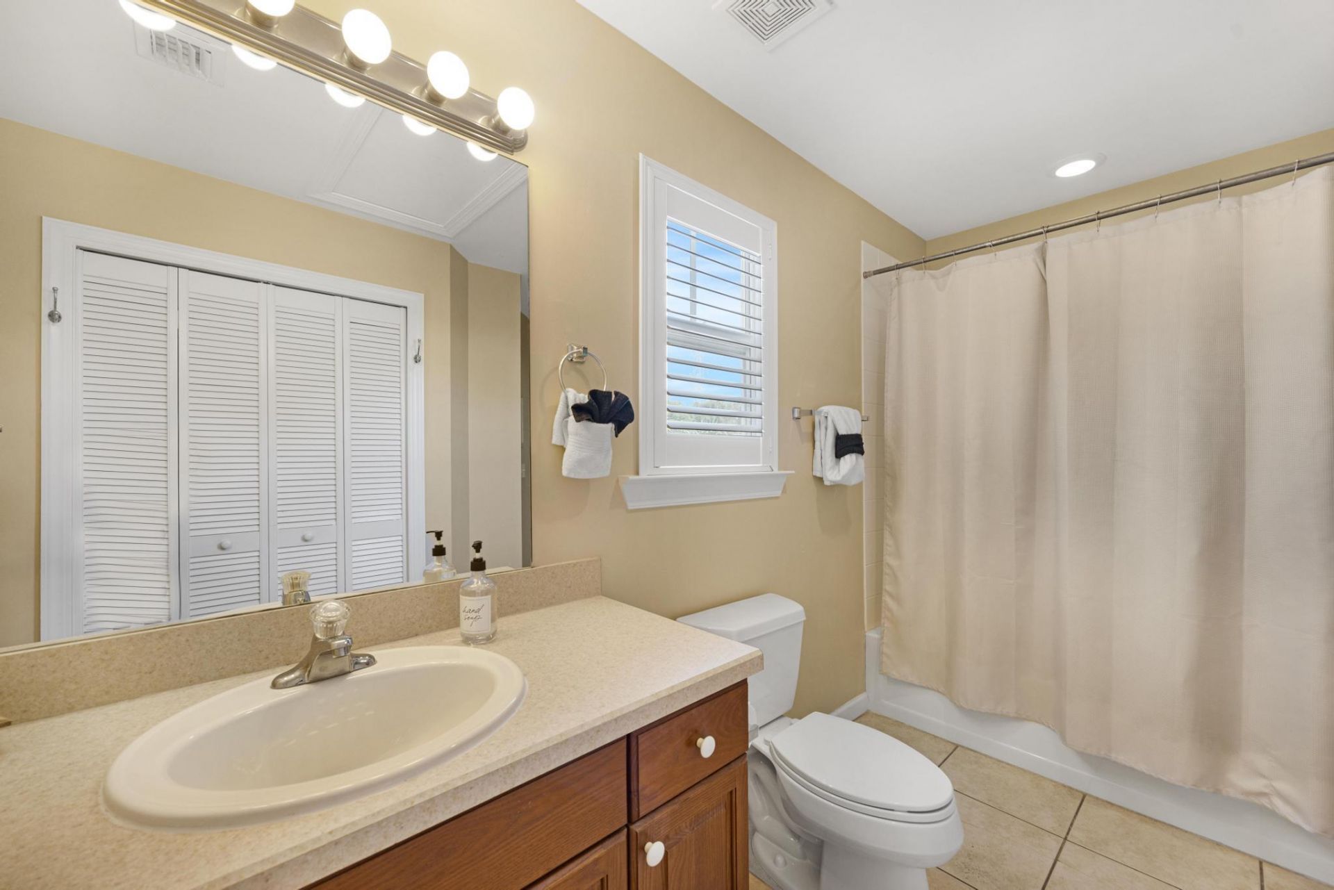 15 Coral Way, Stock Island, FL 33040 Photo