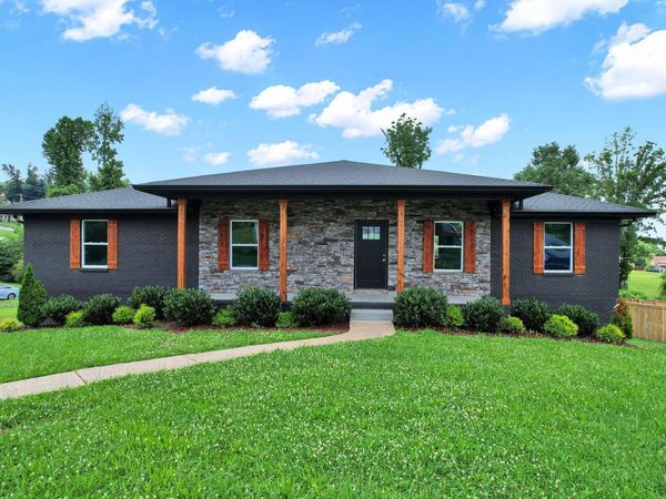 8164 Holly Crest Drive, Chattanooga, TN 37421