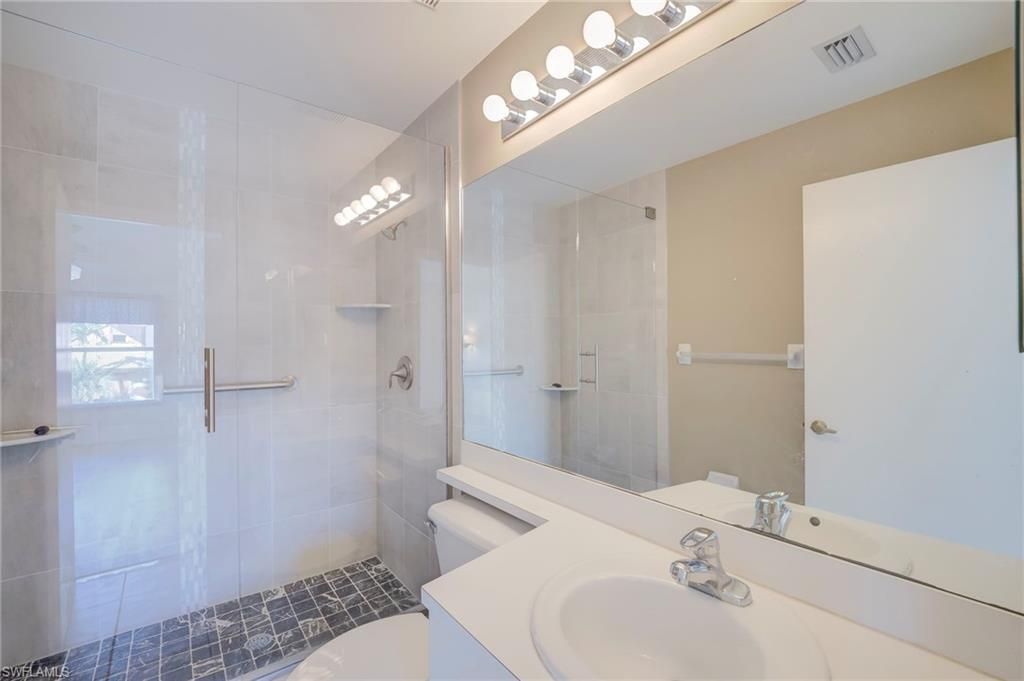 5709 Foxlake Dr, Unit 208, North Fort Myers, FL 33917 Photo