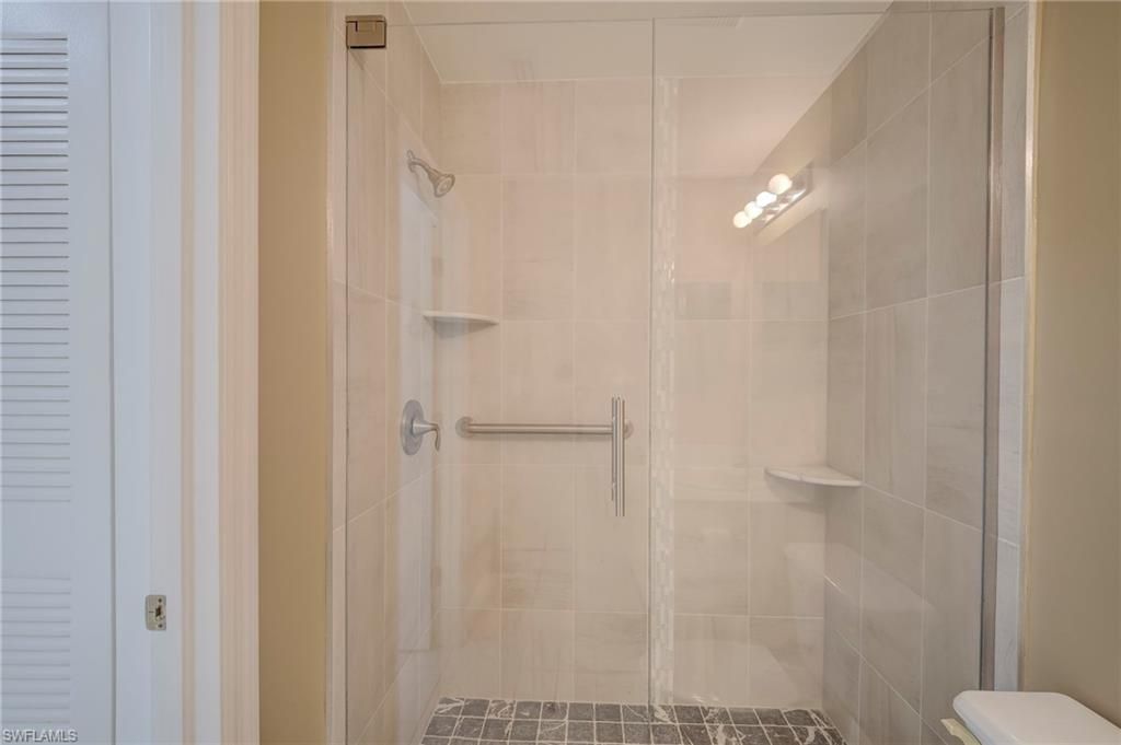 5709 Foxlake Dr, Unit 208, North Fort Myers, FL 33917 Photo