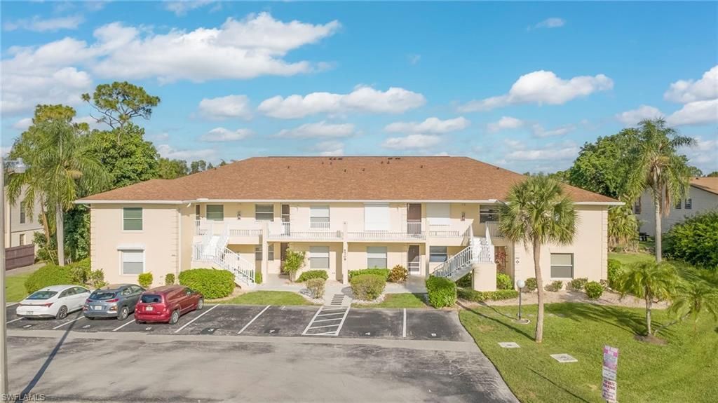 5709 Foxlake Dr, Unit 208, North Fort Myers, FL 33917 Photo