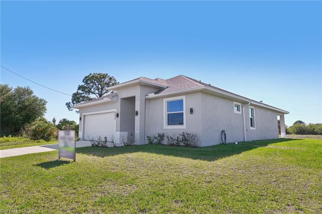 9006 S Castle Cir, Labelle, FL 33935 Photo