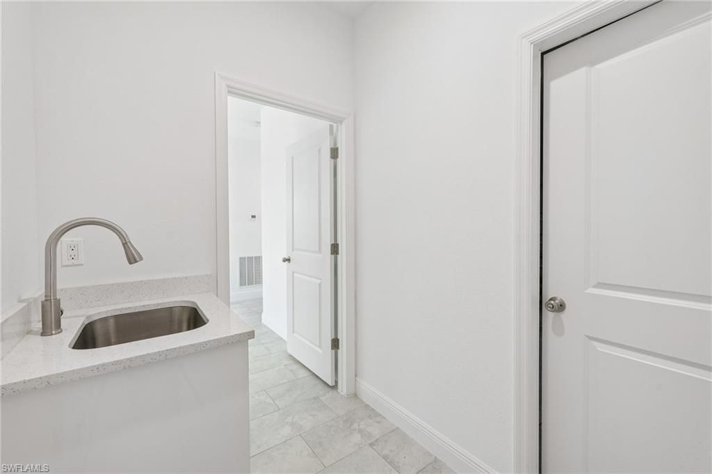 9006 S Castle Cir, Labelle, FL 33935 Photo