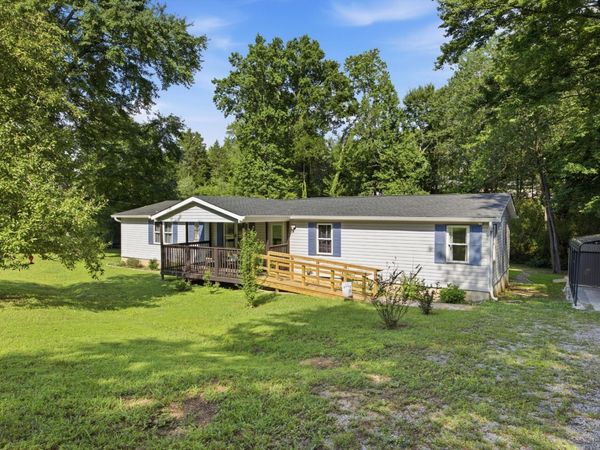 1713 Santa Barbara Circle, Soddy Daisy, TN 37379