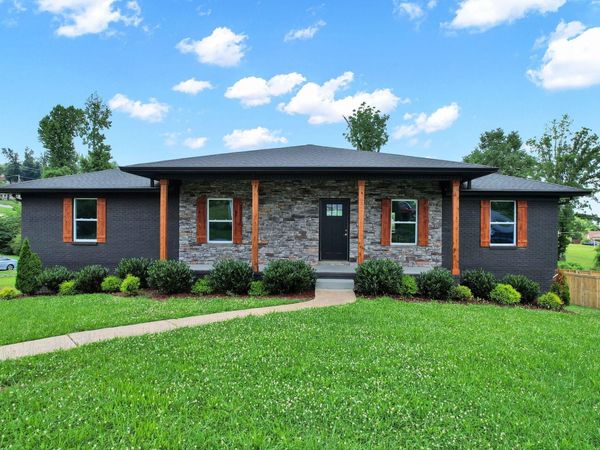 8164 Holly Crest Drive , Chattanooga, TN 37421