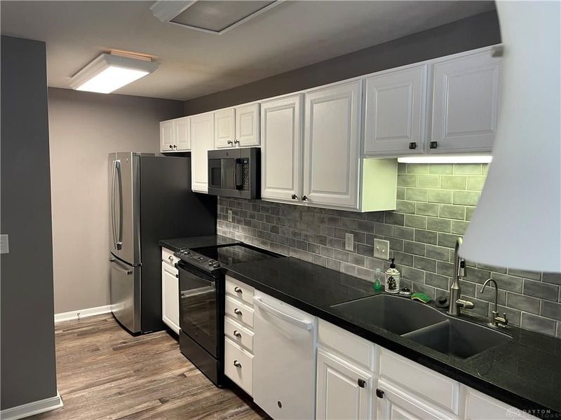 3127 Alexander Place, Unit 103, Beavercreek, OH 45431 Photo 9