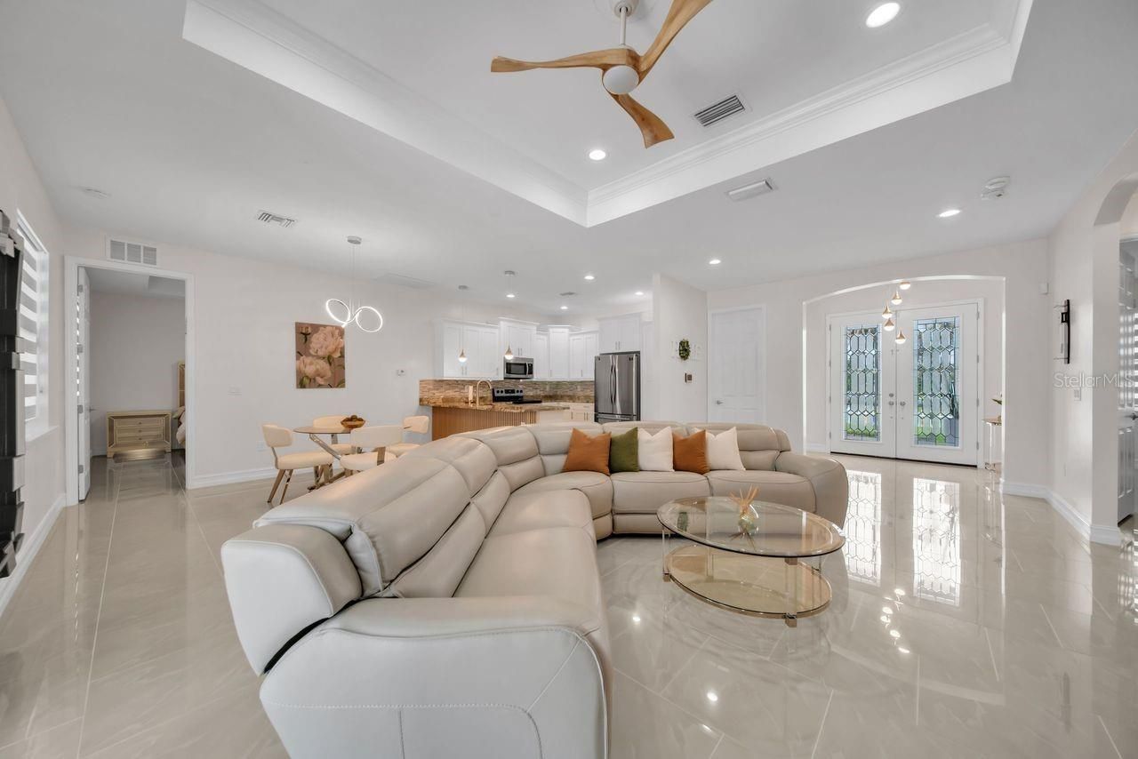 60 Floyd Avenue S, Lehigh Acres, FL 33976 Photo