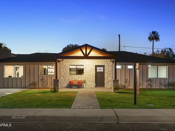 3860 E CLARENDON Avenue, Phoenix, AZ 85018