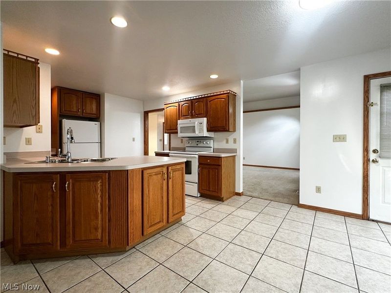 1499 Butterfield Circle, Niles, OH 44446 Photo 8