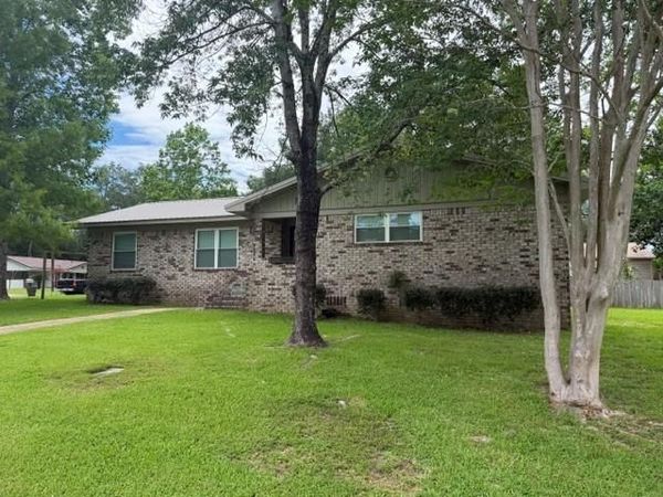 130 Thomas Drive, Saraland, AL 36571