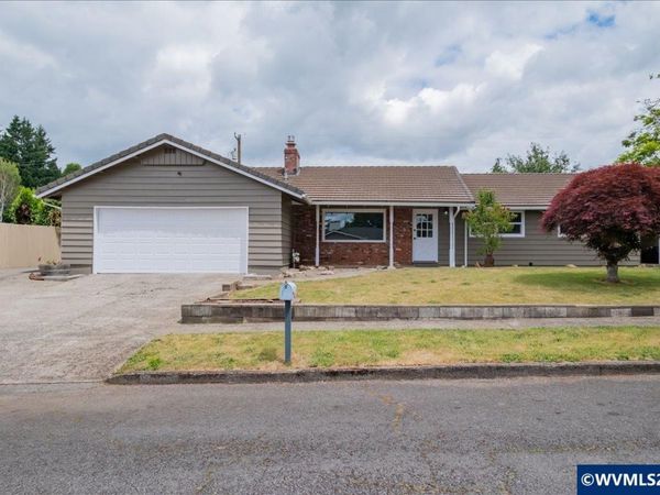 1975 E Pine St, Stayton, OR 97383