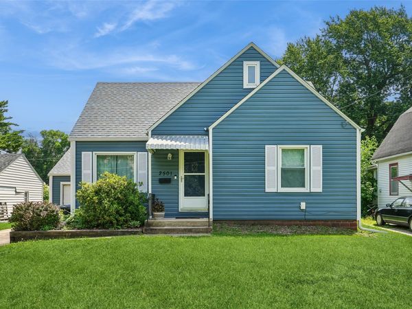 2501 49th Street, Des Moines, IA 50310