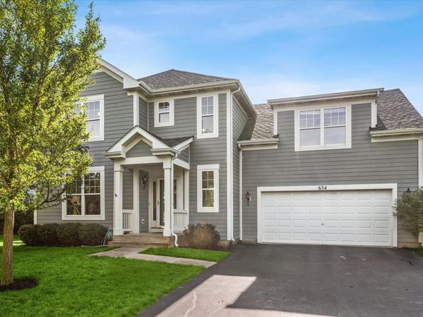 634 SENNETT Street , Batavia, IL 60510