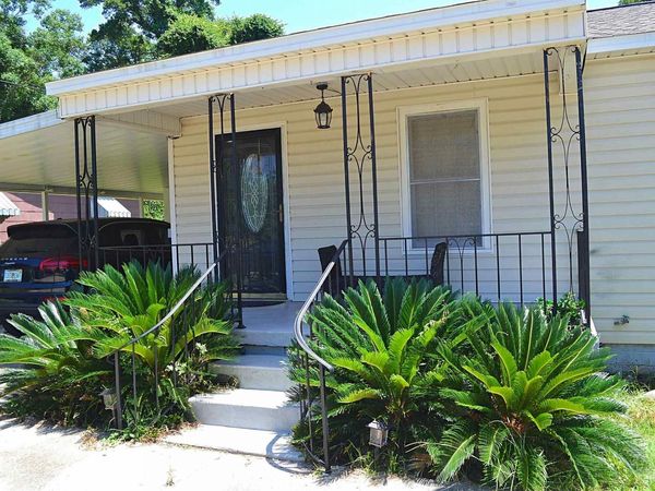 39 Sandalwood St, Pensacola, FL 32505