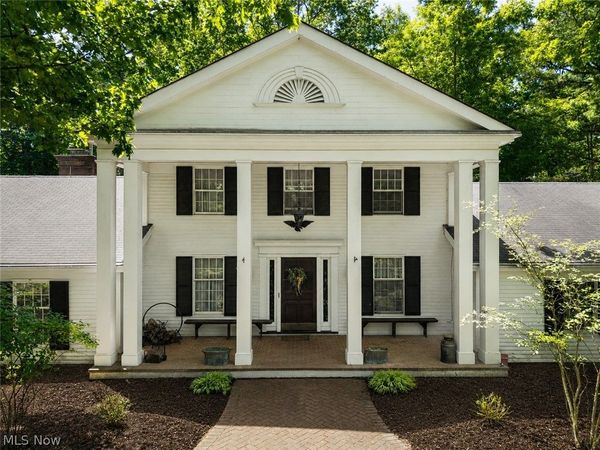 10124 Barr Road , Brecksville, OH 44141