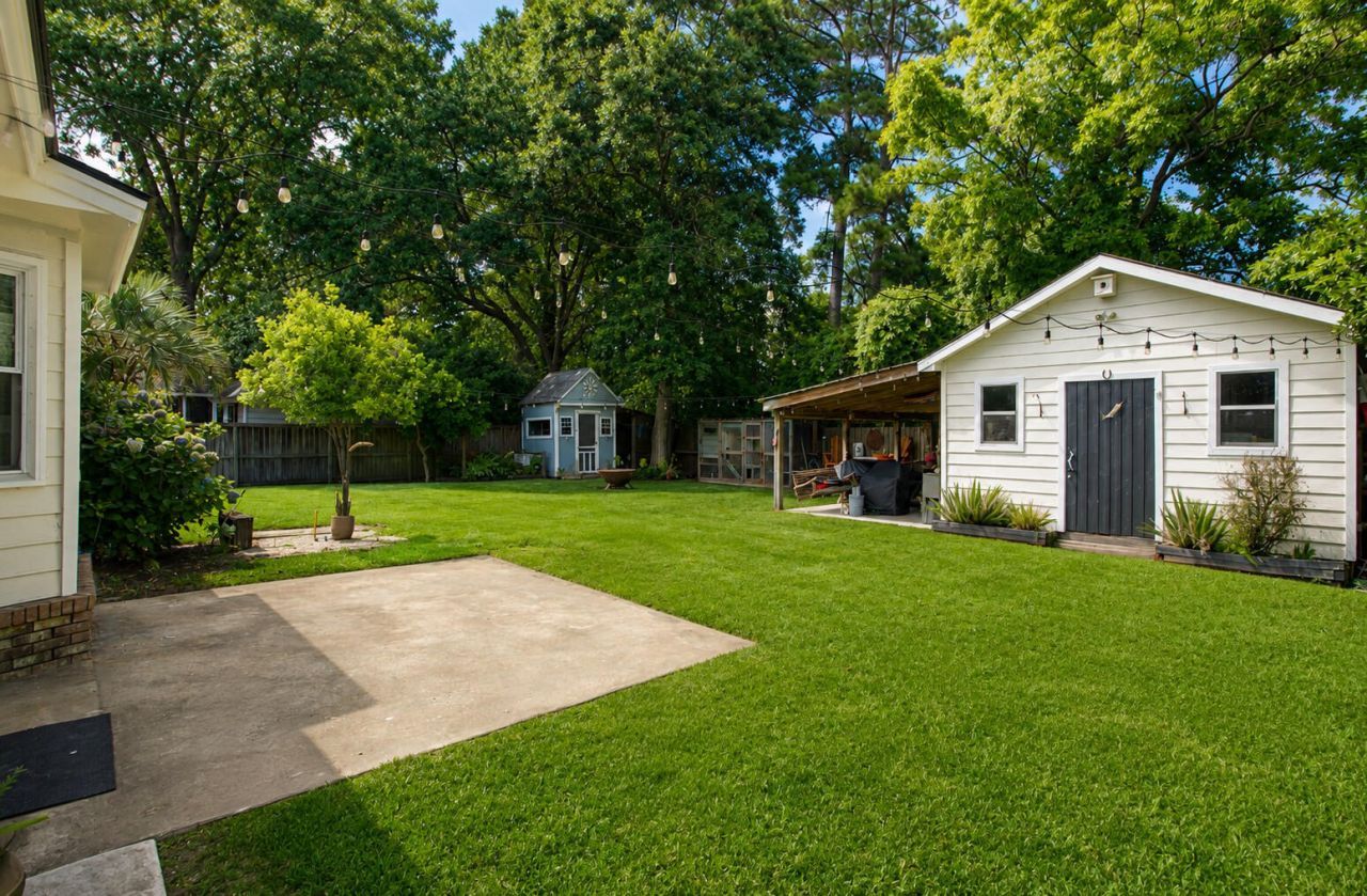 920 Ravenswood Drive Photo 36