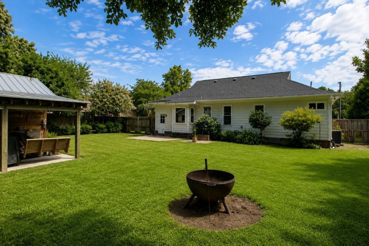 920 Ravenswood Drive Photo 40