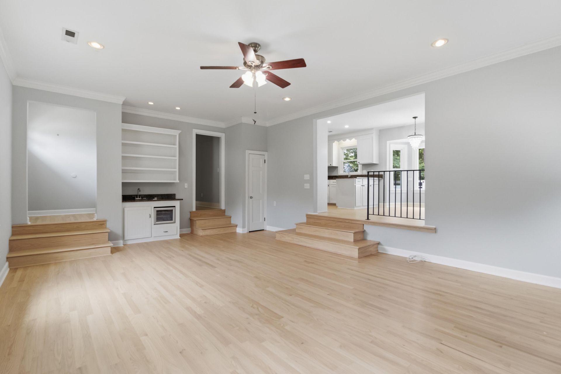 920 Ravenswood Drive Photo 9