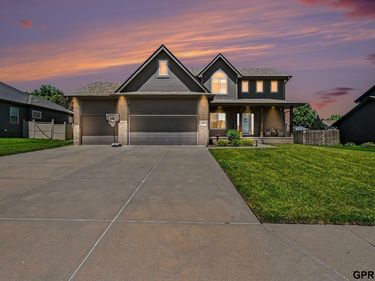 19514 Z Street, Omaha, NE 68135