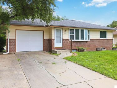 4000 N 23 Street N, Lincoln, NE 68521