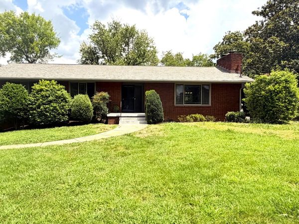7501 Sheffield Drive, Knoxville, TN 37909