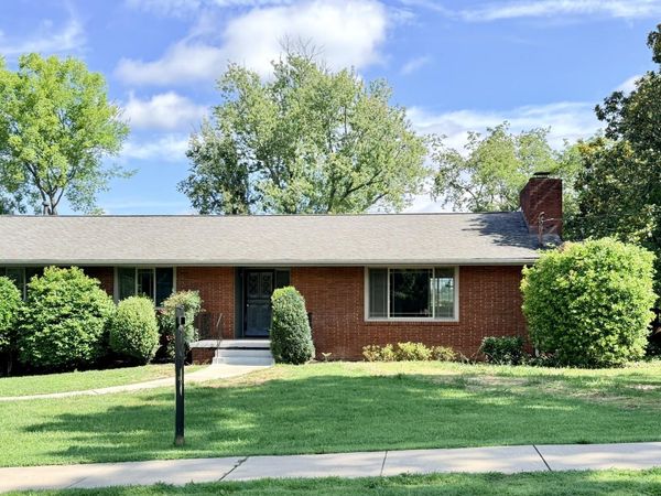 7501 Sheffield Drive, Knoxville, TN 37909
